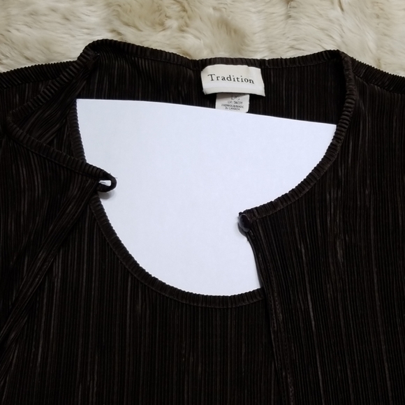 Tradition Top - Picture 7 of 8